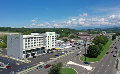 Holiday Inn & Suites Pigeon Forge Convention Center