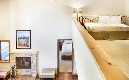 Fifth Avenue by Frias Properties