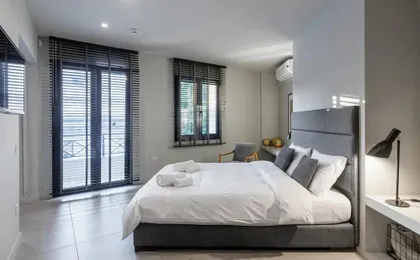 Fantastic Central Athens Suite With Rooftop Deck