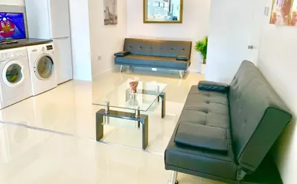 3 Bedrooms, 3 Baths, Spacious Lounge, Full Kitchen, Garden, Ground Floor, Free Parking
