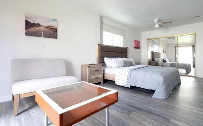 Spacious House on Melrose W Private Backyard Gym
