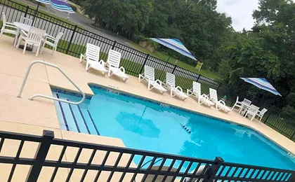 Baymont by Wyndham Lake Park Valdosta I75