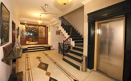 Hotel Ambica Palace AIIMS New Delhi - Couple Friendly Local ID Accepted