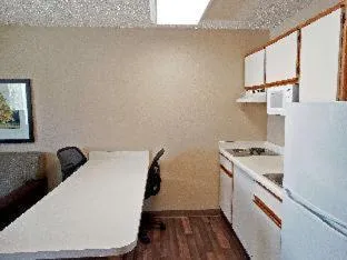 Extended Stay America Orlando Lake Mary 1040 Greenwood Blvd.