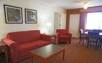 La Quinta Inn & Suites by Wyndham Coral Springs University Drive