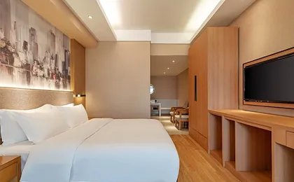 Urba Hotel Chengdu East Railway Station Yinghui Road Metro Station