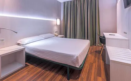 Hostal Operaramblas