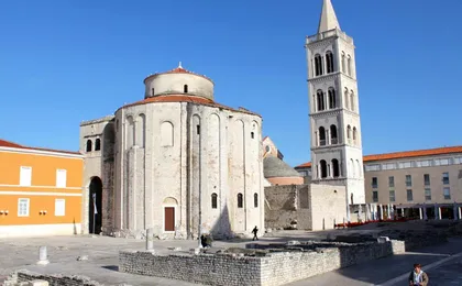 Apartments with Parking Space Zadar - 15945