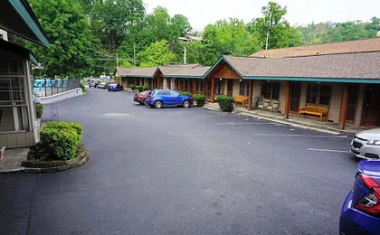 Marshall's Creek Rest Motel