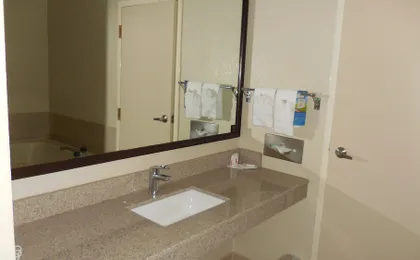 Baymont Inn & Suites by Wyndham Mundelein Near Libertyville