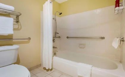 Surestay Plus Hotel by Best Western Sacramento North