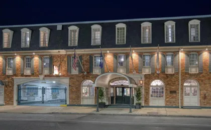 Best Western Plus French Quarter Landmark Hotel