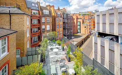 No. 30 Knightsbridge
