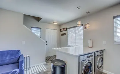 1 Bedroom East Dt