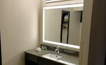 Club-Hotel Nashville Inn & Suites