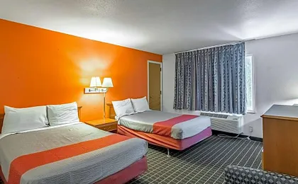 Motel 6-Grand Rapids, MI - Northeast