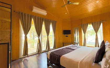 The Woods Retreat