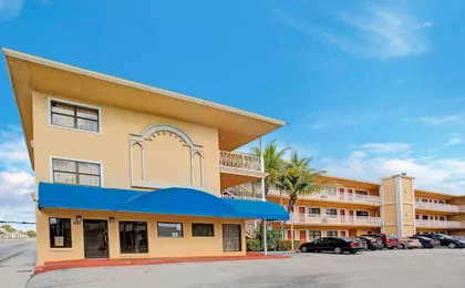 Travelodge by Wyndham Fort Lauderdale