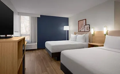 Spark by Hilton Denver East I 70