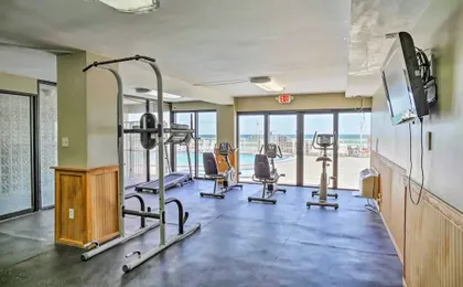 Breezy Daytona Beach Studio w/ Balcony & Views!