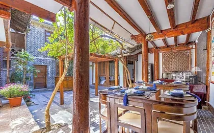 Floral Hotel·Lijiang Yuebanwan Light Luxury Homestay