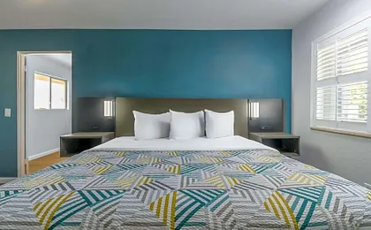 Studio 6 Suites Madera, CA Yosemite