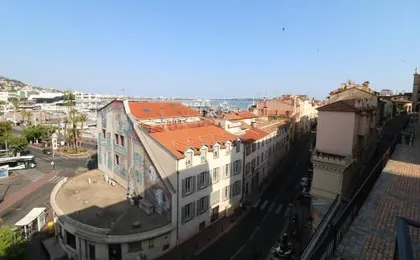 1 bedroom Suquet, 6 min from the Palais, balcony city & port view 220