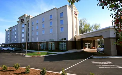 Hampton Inn & Suites Charlotte-Airport