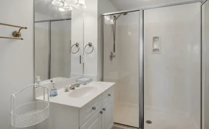 Pool, Fitness Center & Central Location