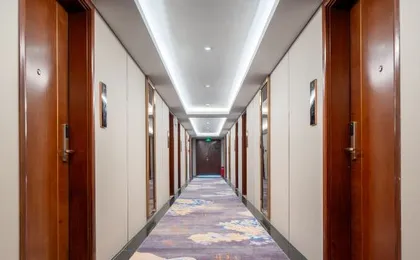 Honglilai Hotel (Shenzhen Bao'an Airport Huaide Subway Branch)