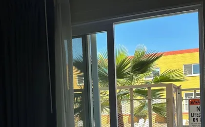 Americana Hotel