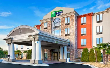Holiday Inn Express Hotel & Suites Rome-East By IHG