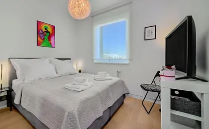 Good Vibes Lux, 2bdr, Parking, 2bath