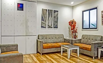 Collection O Royce Studios Near Pune Airport