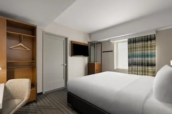Hampton Inn by Hilton Long Island City New York