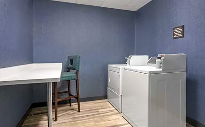 Hampton Inn & Suites Muncie