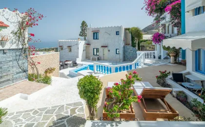 Gorgeous Studio for 2 People, Swimming Pool And Sea View (Adults Only)