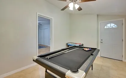 7 Mi to Busch Gardens! Family & Pet-friendly Home