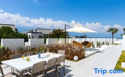 Dali · Yu Pan | Designer Seaescape Seaview Resort Villa Homestay (Dali Airport Branch)