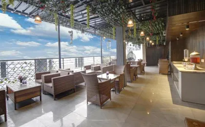 Hotel Shanti Plaza