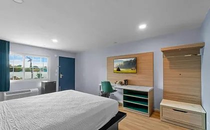 Travelodge by Wyndham Fairplex Pomona