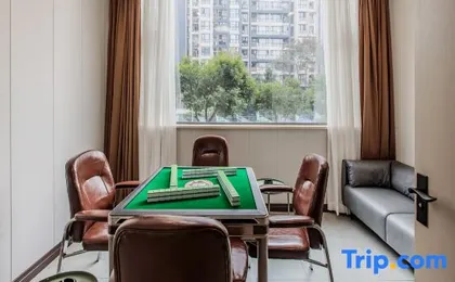Iu Hotel (Chongqing Yuanjiagang heavy medicine shop)