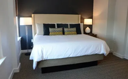 Samuel Elbert Hotel