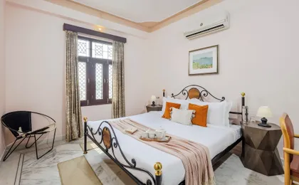 Alaya Stays Abhimanyu Mansion Topaz 2BHk