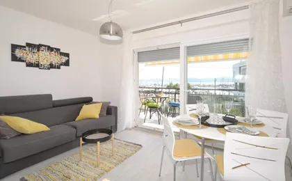 Seabreeze Apartment
