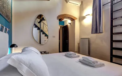Agnese Apartment by Mamo Florence