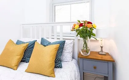 Stylish 2 Bed Apartment-Zone 2 - 10 Minutes to the heart of London- sleeps up 8