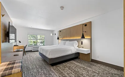 The Evergreen Hotel
