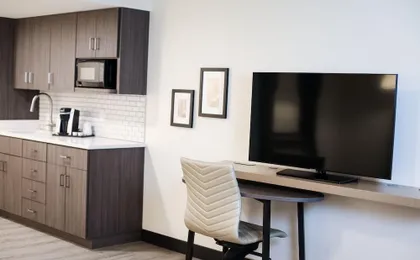Holiday Inn Hotel & Suites St. Cloud