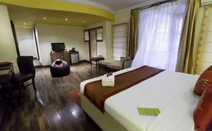 Hm Suites & Studios
